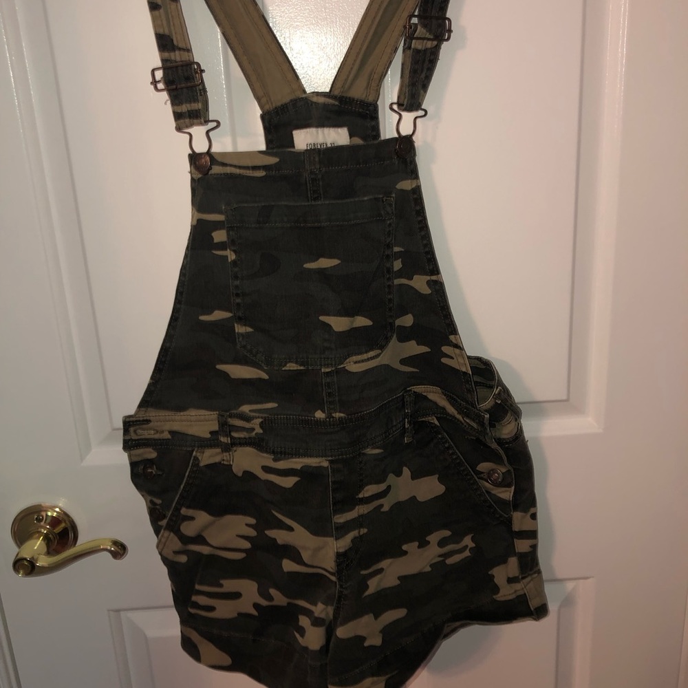 Camouflage short overalls